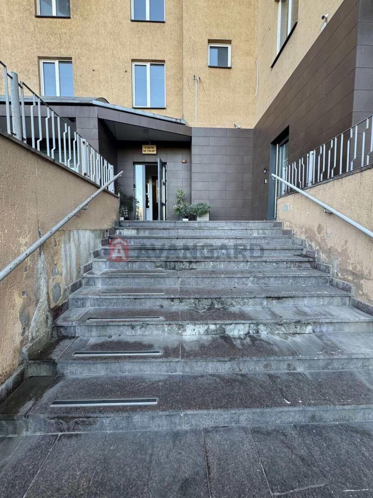 2 кім. квартира, 65/41/12 кв. м., 17/23 поверх фото 4 2 кім. квартира, 65/41/12 кв. м., 17/23 поверх фото 4