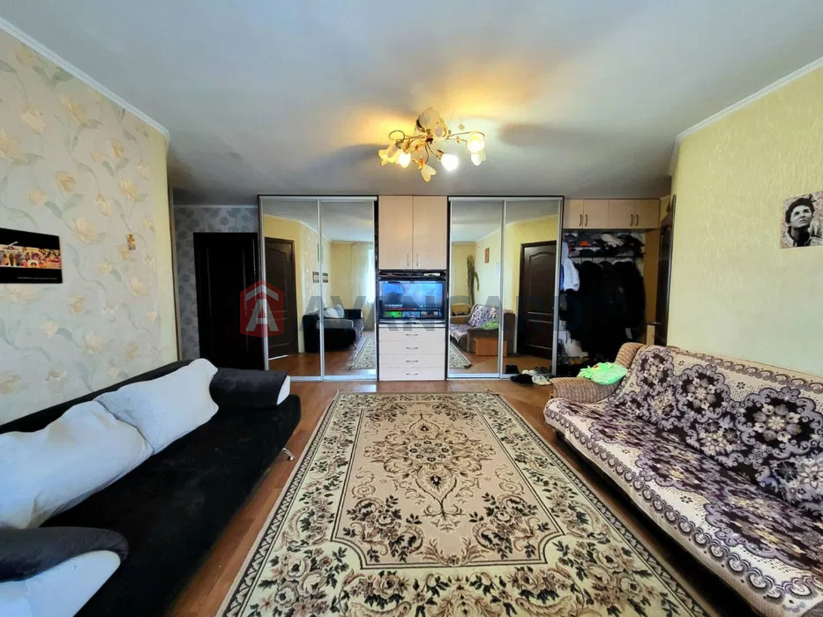 4 кім. квартира, 95/-/12 кв. м., 10/10 поверх фото 11 4 кім. квартира, 95/-/12 кв. м., 10/10 поверх фото 11