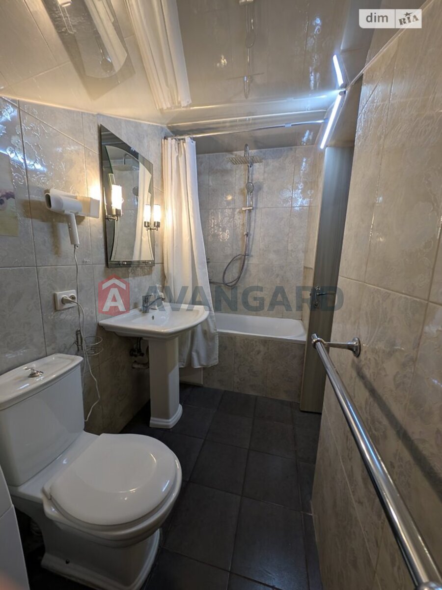 2 комн. квартира, 58/40/18 кв. м., 1/3 этаж фото 15 2 комн. квартира, 58/40/18 кв. м., 1/3 этаж фото 15