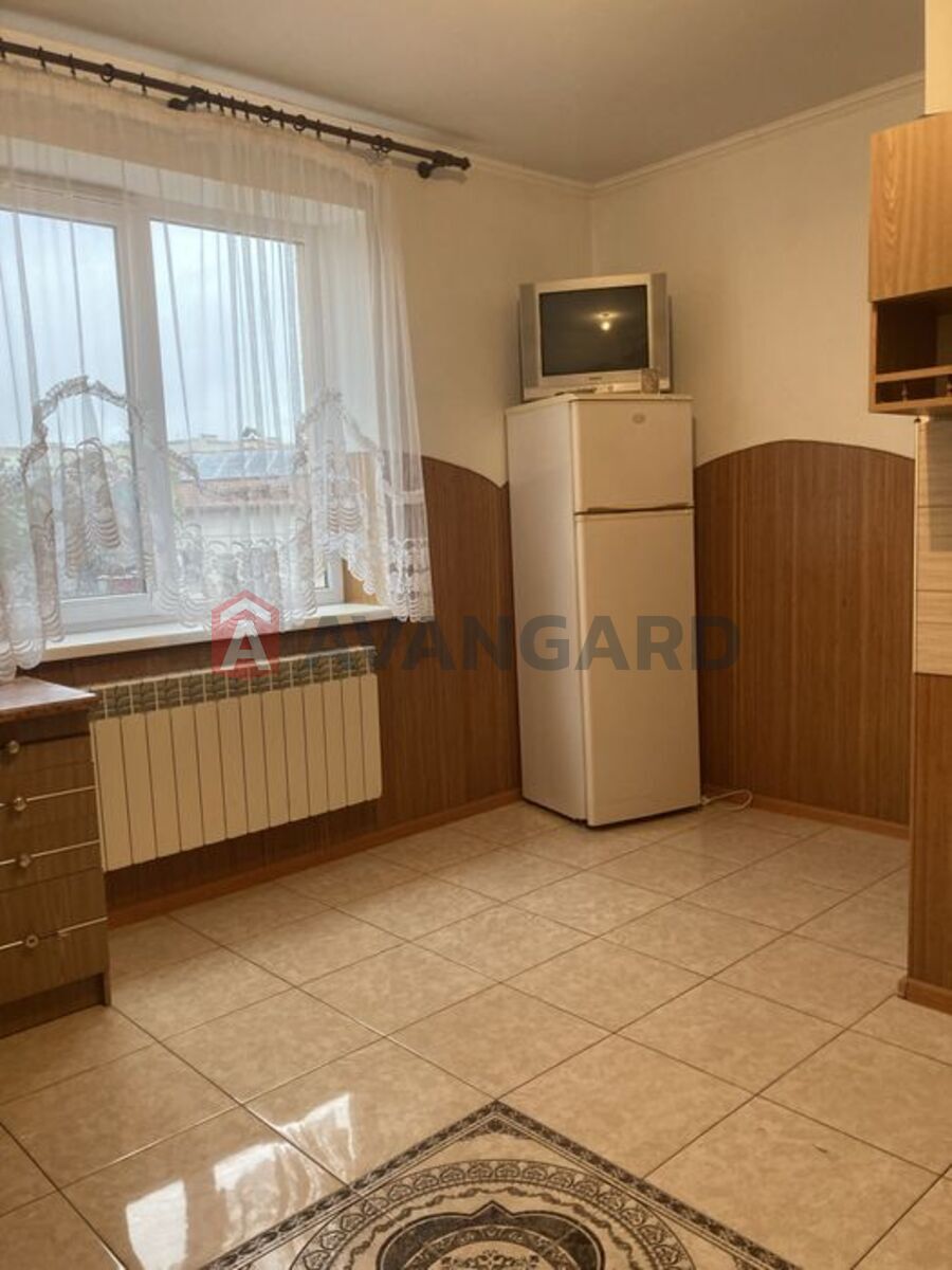 2 кім. квартира, 77/-/12 кв. м., 2/3 поверх фото 8 2 кім. квартира, 77/-/12 кв. м., 2/3 поверх фото 8