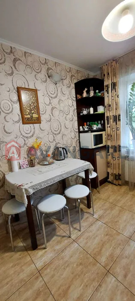 4 кім. квартира, 86/-/9 кв. м., 1/9 поверх фото 17 4 кім. квартира, 86/-/9 кв. м., 1/9 поверх фото 17