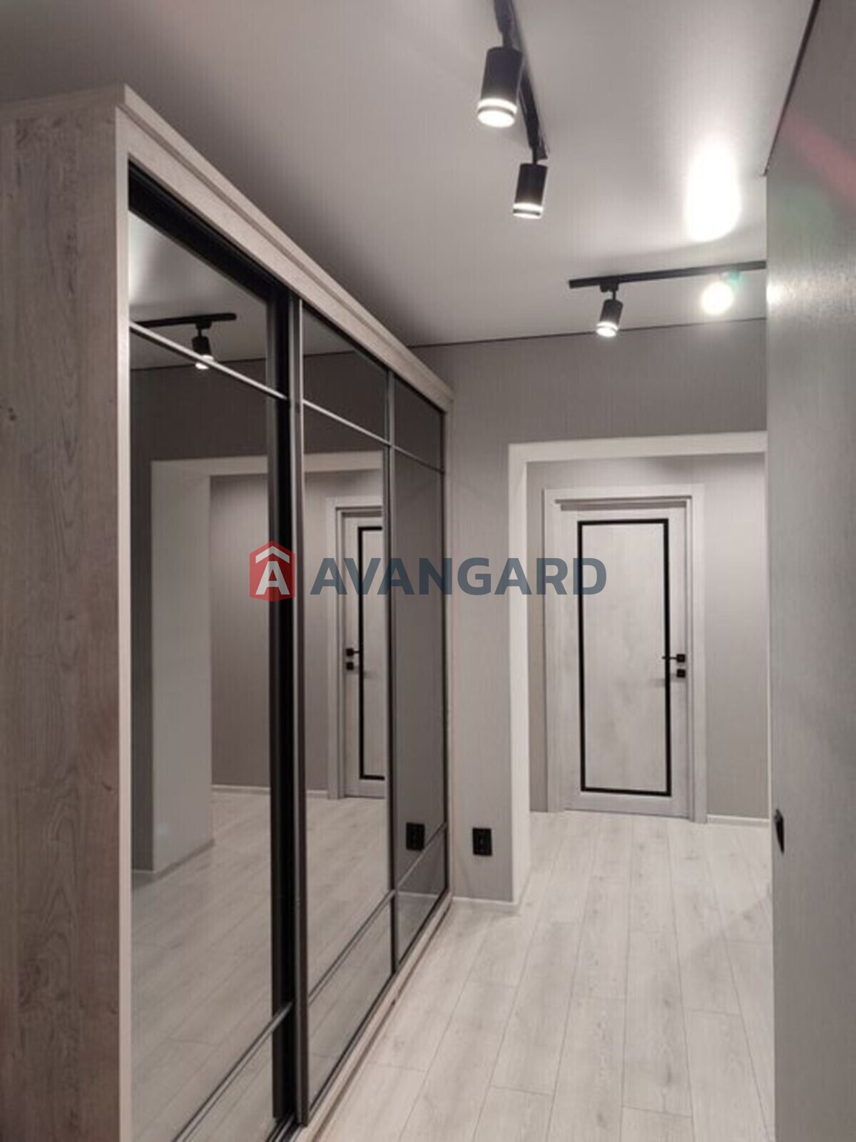 2 кім. квартира, 75/-/- кв. м., 2/10 поверх фото 2 2 кім. квартира, 75/-/- кв. м., 2/10 поверх фото 2