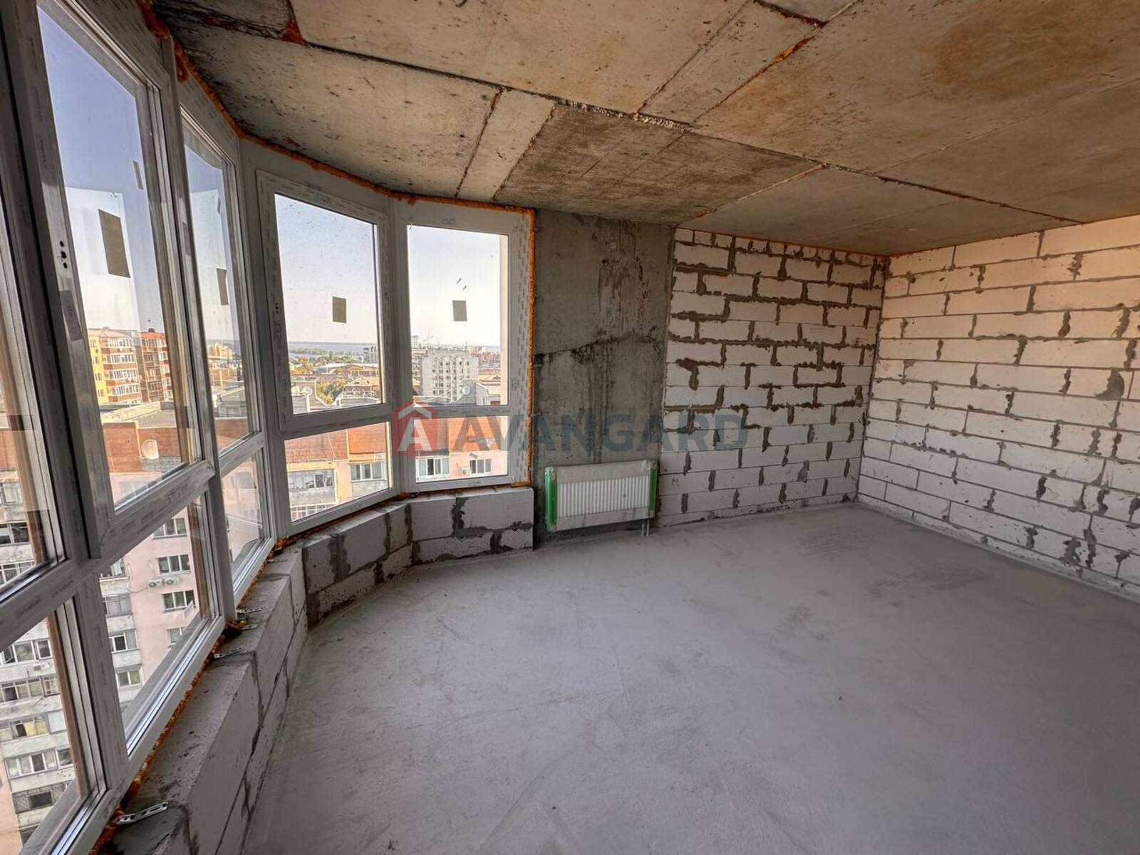 2 кім. квартира, 85/35/13 кв. м., 13/17 поверх фото 5 2 кім. квартира, 85/35/13 кв. м., 13/17 поверх фото 5