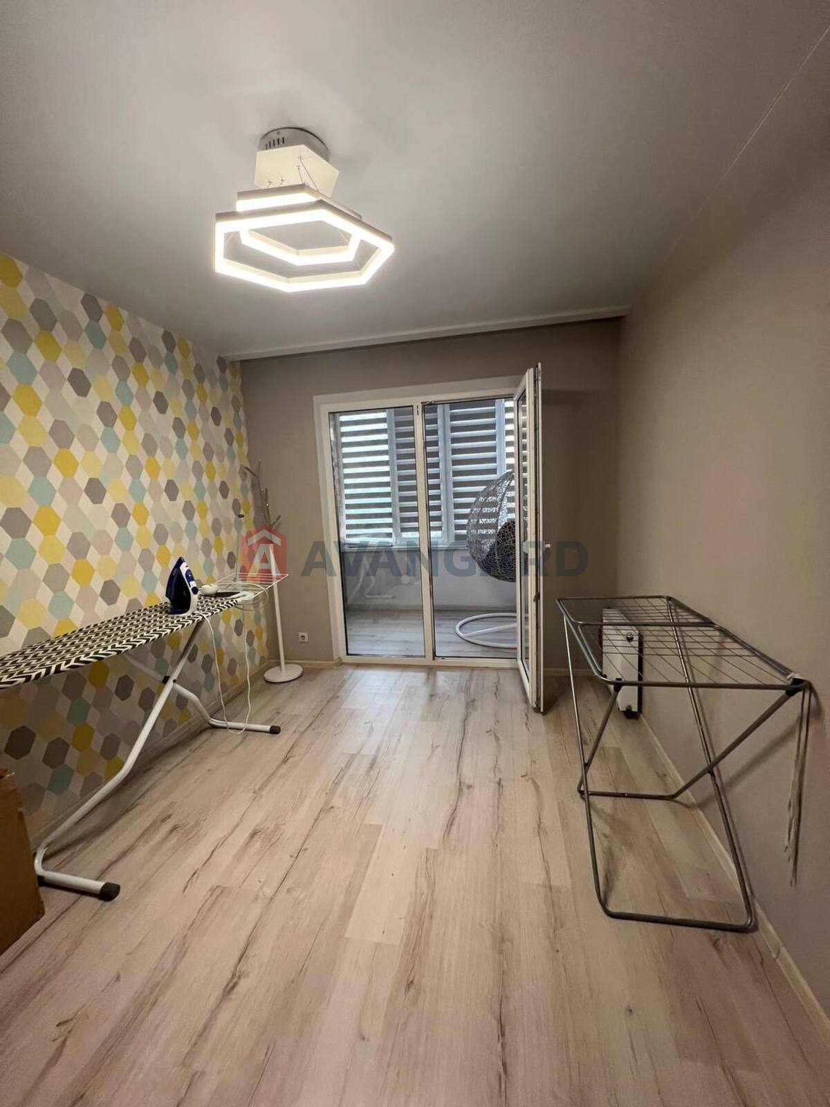 4 комн. квартира, 102/-/10 кв. м., 3/10 этаж фото 3 4 комн. квартира, 102/-/10 кв. м., 3/10 этаж фото 3