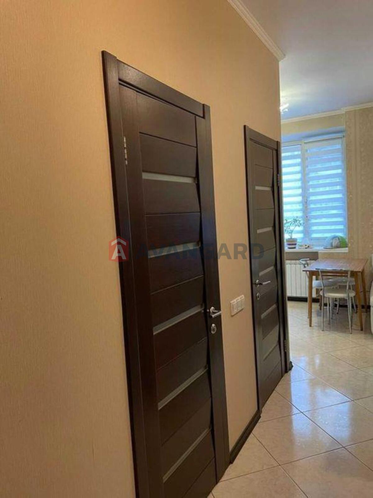 3 комн. квартира, 86/-/8 кв. м., 1/5 этаж фото 6 3 комн. квартира, 86/-/8 кв. м., 1/5 этаж фото 6