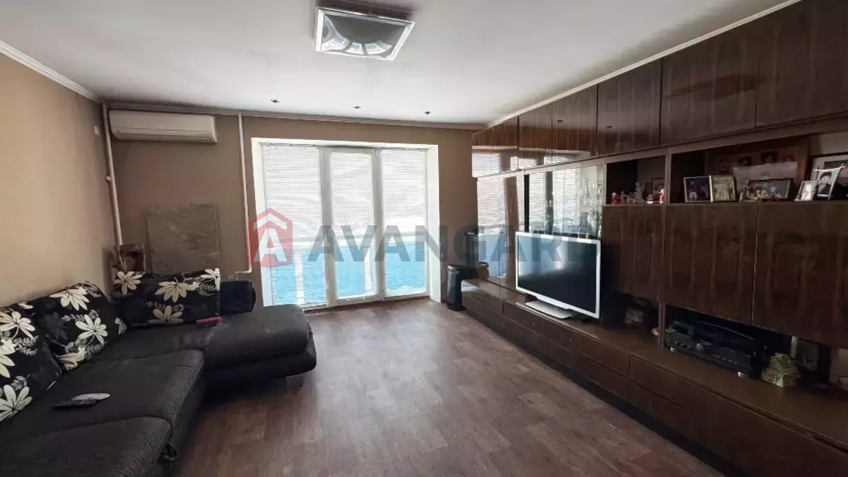 3 кім. квартира, 67/39/10 кв. м., 8/9 поверх фото 14 3 кім. квартира, 67/39/10 кв. м., 8/9 поверх фото 14