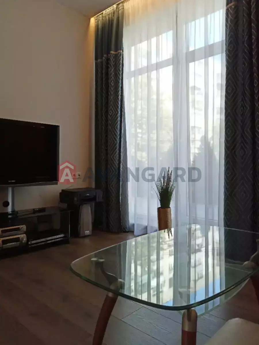 3 комн. квартира, 110/-/- кв. м., 1/2 этаж фото 8 3 комн. квартира, 110/-/- кв. м., 1/2 этаж фото 8
