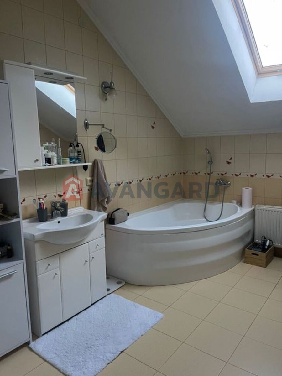 4 комн. квартира, 133/-/12 кв. м., 6/6 этаж фото 15 4 комн. квартира, 133/-/12 кв. м., 6/6 этаж фото 15