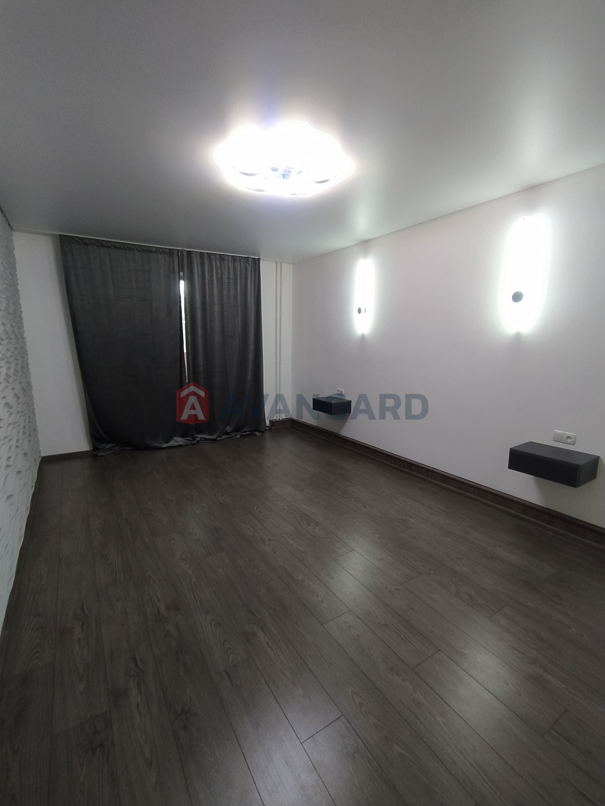 3 кім. квартира, 73/-/10 кв. м., 1/10 поверх фото 4 3 кім. квартира, 73/-/10 кв. м., 1/10 поверх фото 4