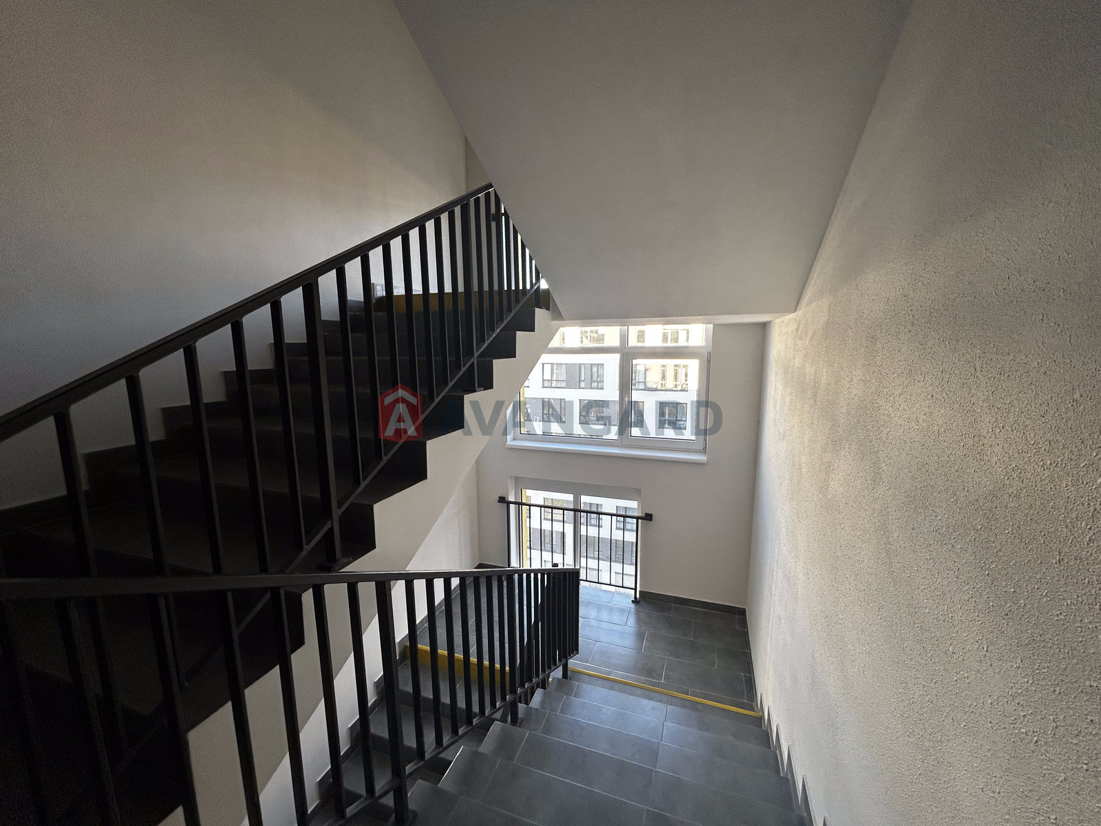 2 кім. квартира, 74/30/24 кв. м., 9/9 поверх фото 8 2 кім. квартира, 74/30/24 кв. м., 9/9 поверх фото 8