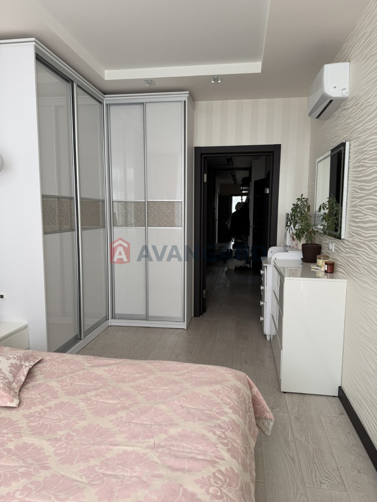 2 кім. квартира, 67/33/12 кв. м., 20/25 поверх фото 2 2 кім. квартира, 67/33/12 кв. м., 20/25 поверх фото 2