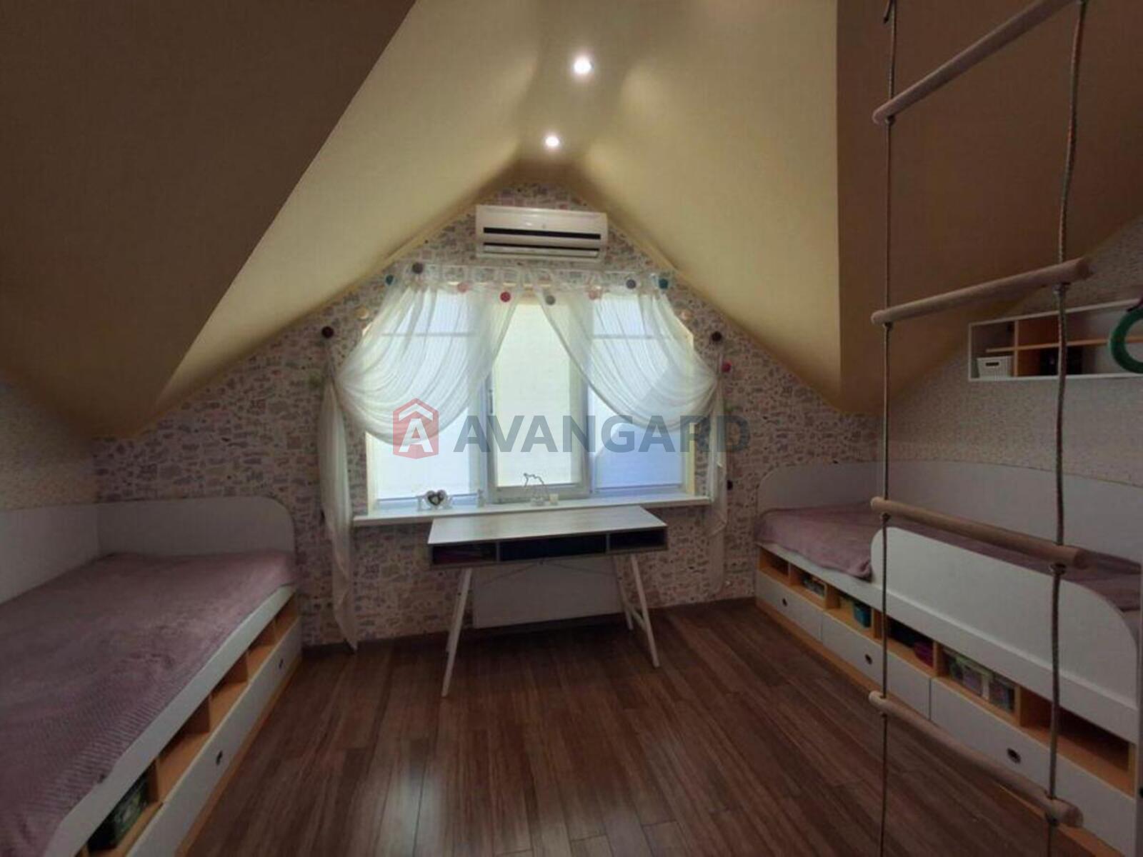 3 комн. квартира, 95/-/18 кв. м., 4/4 этаж фото 15 3 комн. квартира, 95/-/18 кв. м., 4/4 этаж фото 15