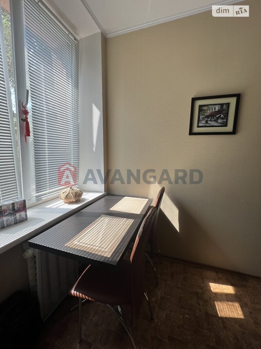 1 кім. квартира, 26/-/6 кв. м., 2/4 поверх фото 2 1 кім. квартира, 26/-/6 кв. м., 2/4 поверх фото 2