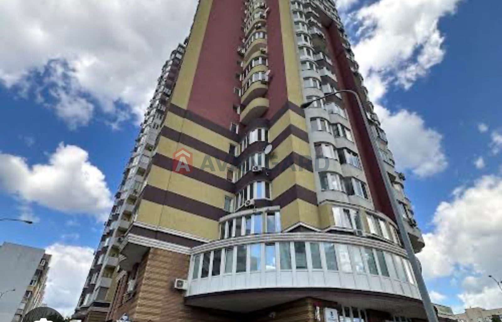 4 кім. квартира, 95/-/35 кв. м., 25/25 поверх фото 1 4 кім. квартира, 95/-/35 кв. м., 25/25 поверх фото 1