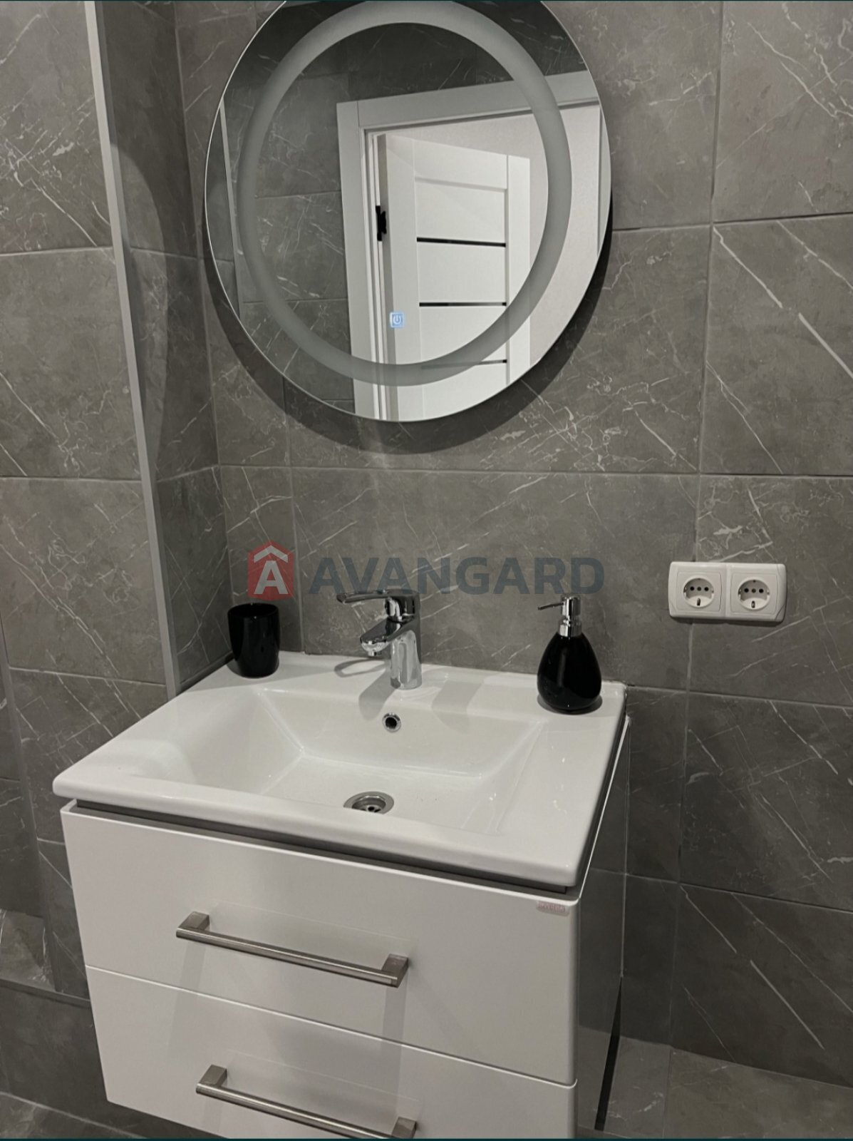 2 кім. квартира, 43/-/6,7 кв. м., 2/5 поверх фото 4 2 кім. квартира, 43/-/6,7 кв. м., 2/5 поверх фото 4