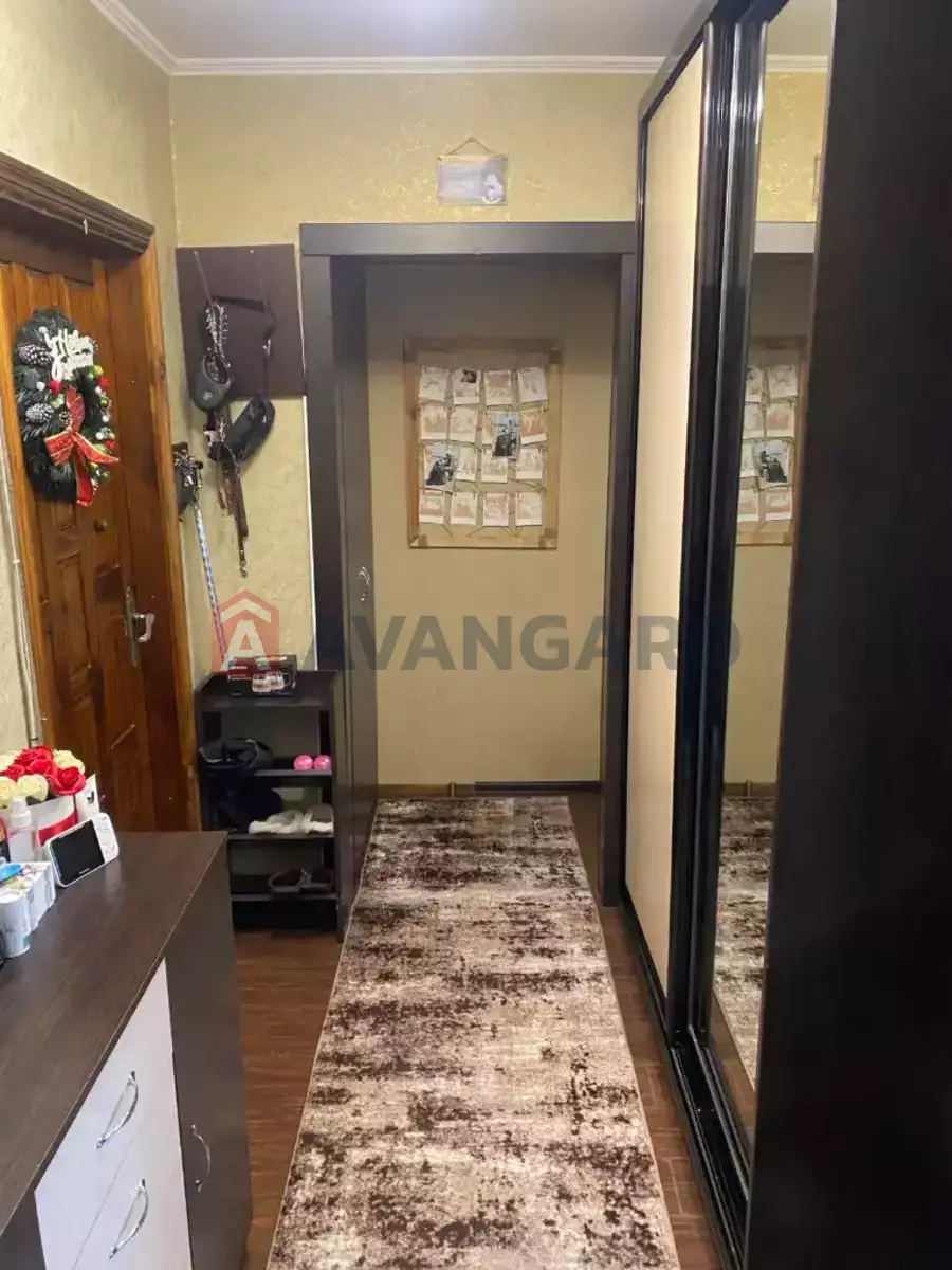 2 кім. квартира, 45/27/7 кв. м., 8/9 поверх фото 2 2 кім. квартира, 45/27/7 кв. м., 8/9 поверх фото 2