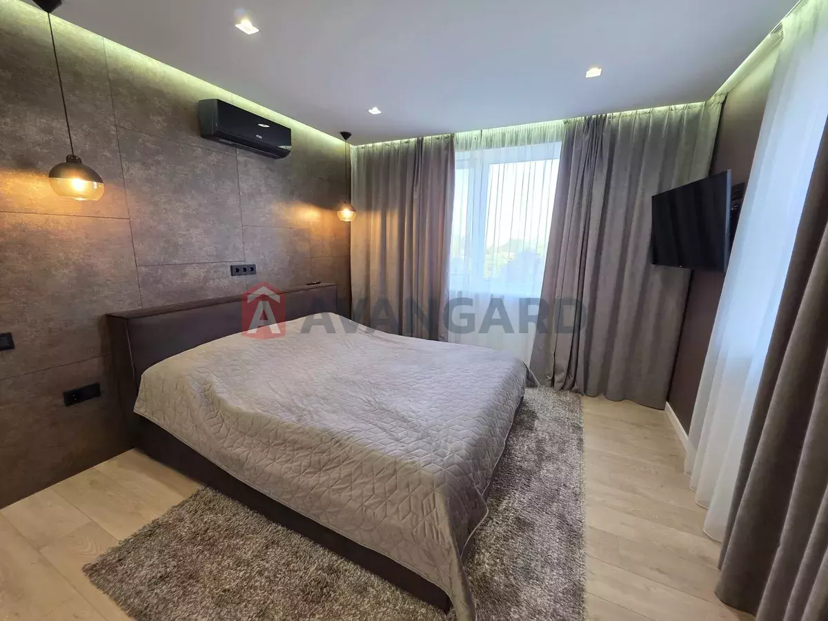 3 кім. квартира, 90/-/25 кв. м., 7/12 поверх фото 8 3 кім. квартира, 90/-/25 кв. м., 7/12 поверх фото 8