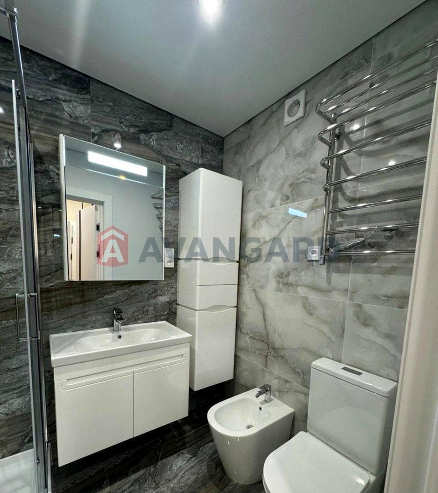 1 кім. квартира, 41/30/11 кв. м., 9/21 поверх фото 8 1 кім. квартира, 41/30/11 кв. м., 9/21 поверх фото 8