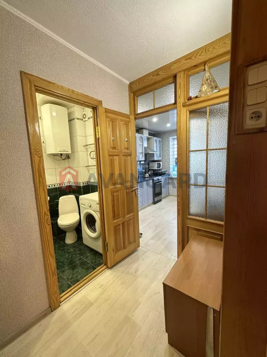 3 кім. квартира, 69/42/9 кв. м., 6/9 поверх фото 4 3 кім. квартира, 69/42/9 кв. м., 6/9 поверх фото 4