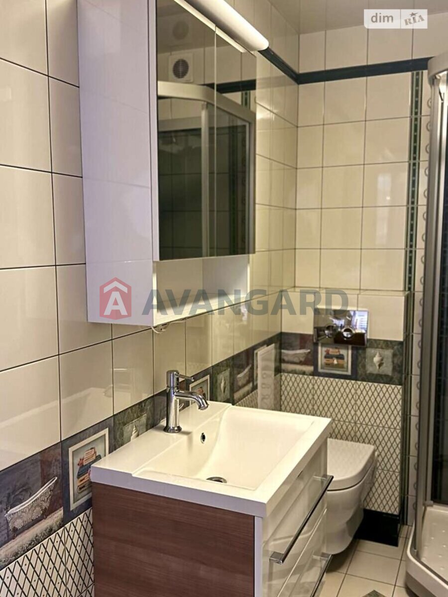 4 кім. квартира, 109/-/- кв. м., 4/5 поверх фото 26 4 кім. квартира, 109/-/- кв. м., 4/5 поверх фото 26