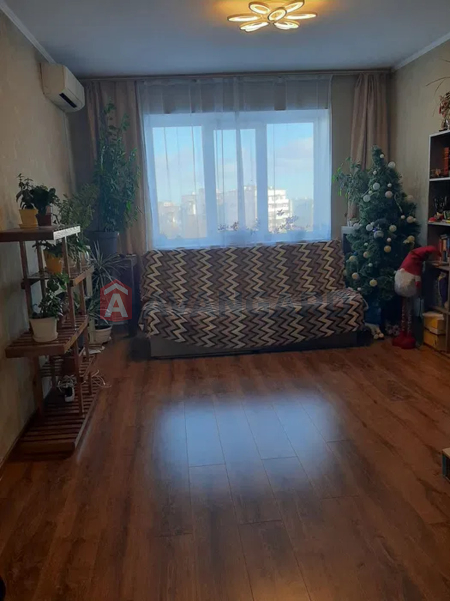 4 кім. квартира, 77/-/10 кв. м., 8/9 поверх фото 7 4 кім. квартира, 77/-/10 кв. м., 8/9 поверх фото 7