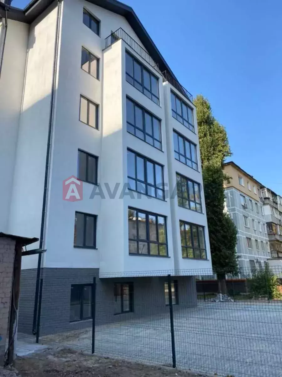 2 кім. квартира, 55/24/15 кв. м., 5/5 поверх фото 1 2 кім. квартира, 55/24/15 кв. м., 5/5 поверх фото 1