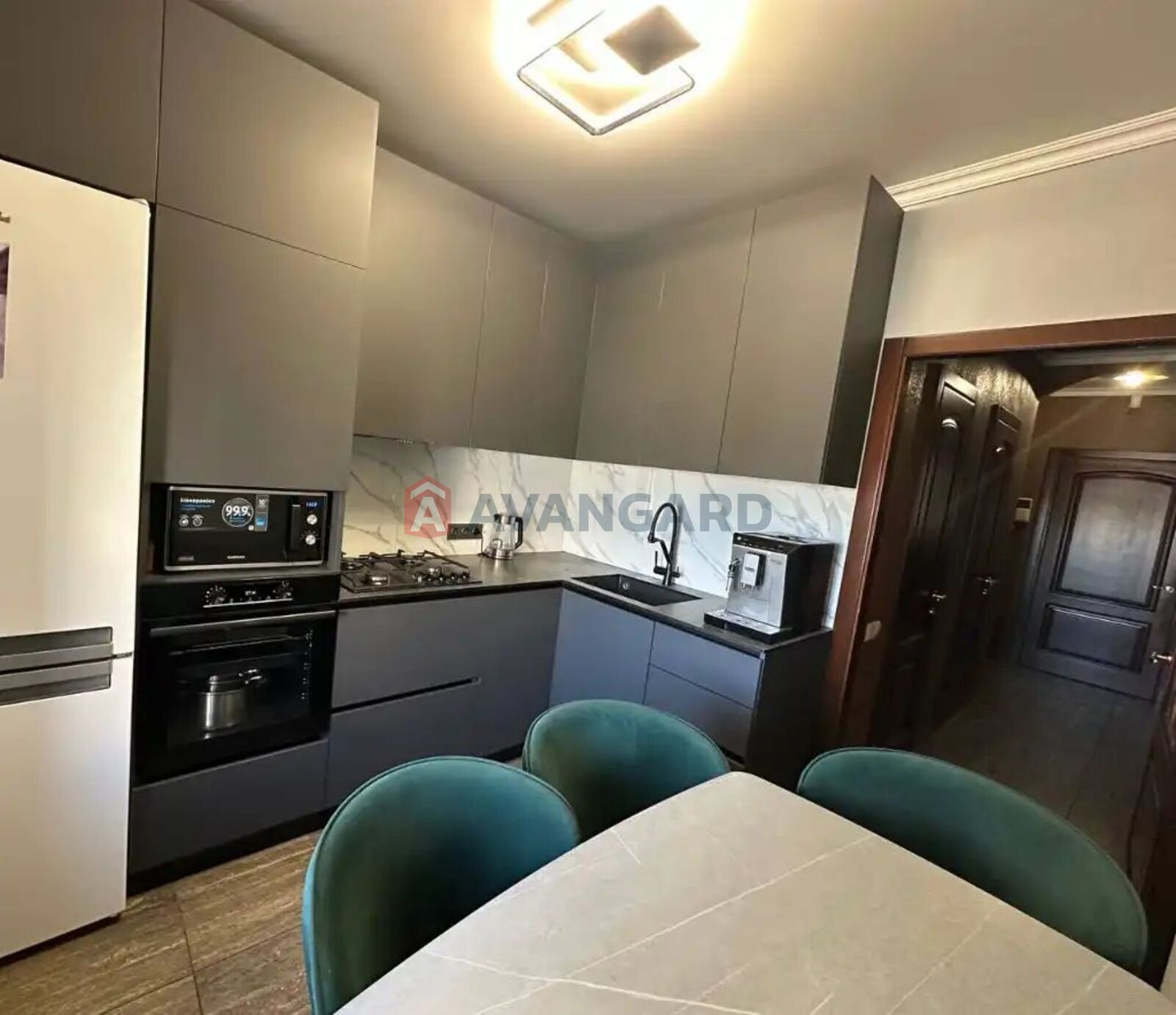 3 кім. квартира, 80/-/9 кв. м., 8/12 поверх фото 1 3 кім. квартира, 80/-/9 кв. м., 8/12 поверх фото 1