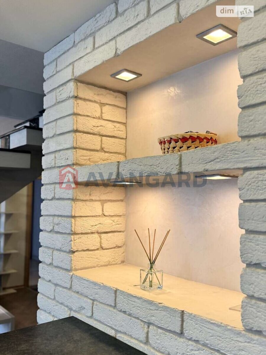 4 кім. квартира, 109/-/- кв. м., 4/5 поверх фото 10 4 кім. квартира, 109/-/- кв. м., 4/5 поверх фото 10