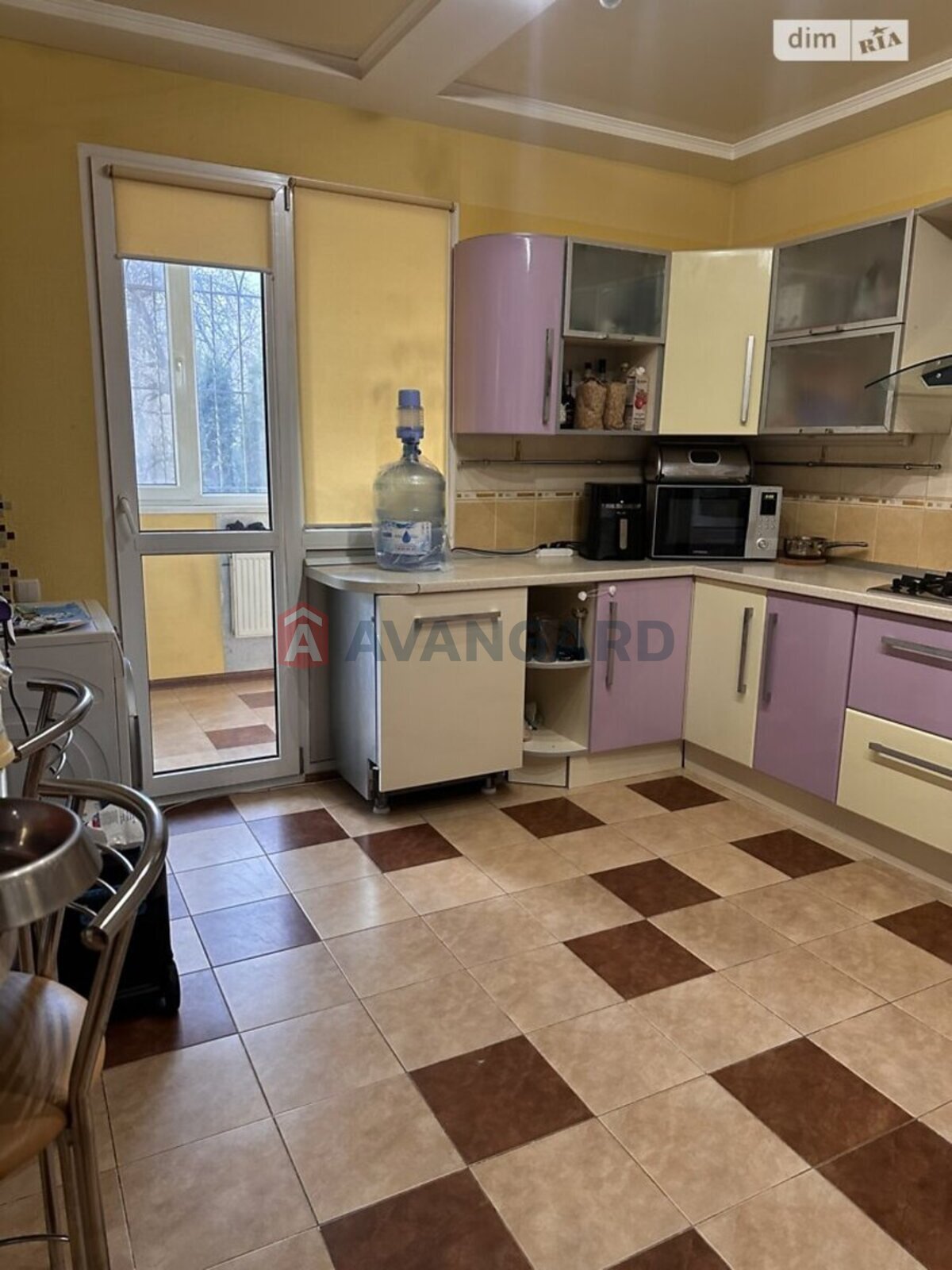 3 комн. квартира, 94/77/17 кв. м., 1/9 этаж фото 12 3 комн. квартира, 94/77/17 кв. м., 1/9 этаж фото 12