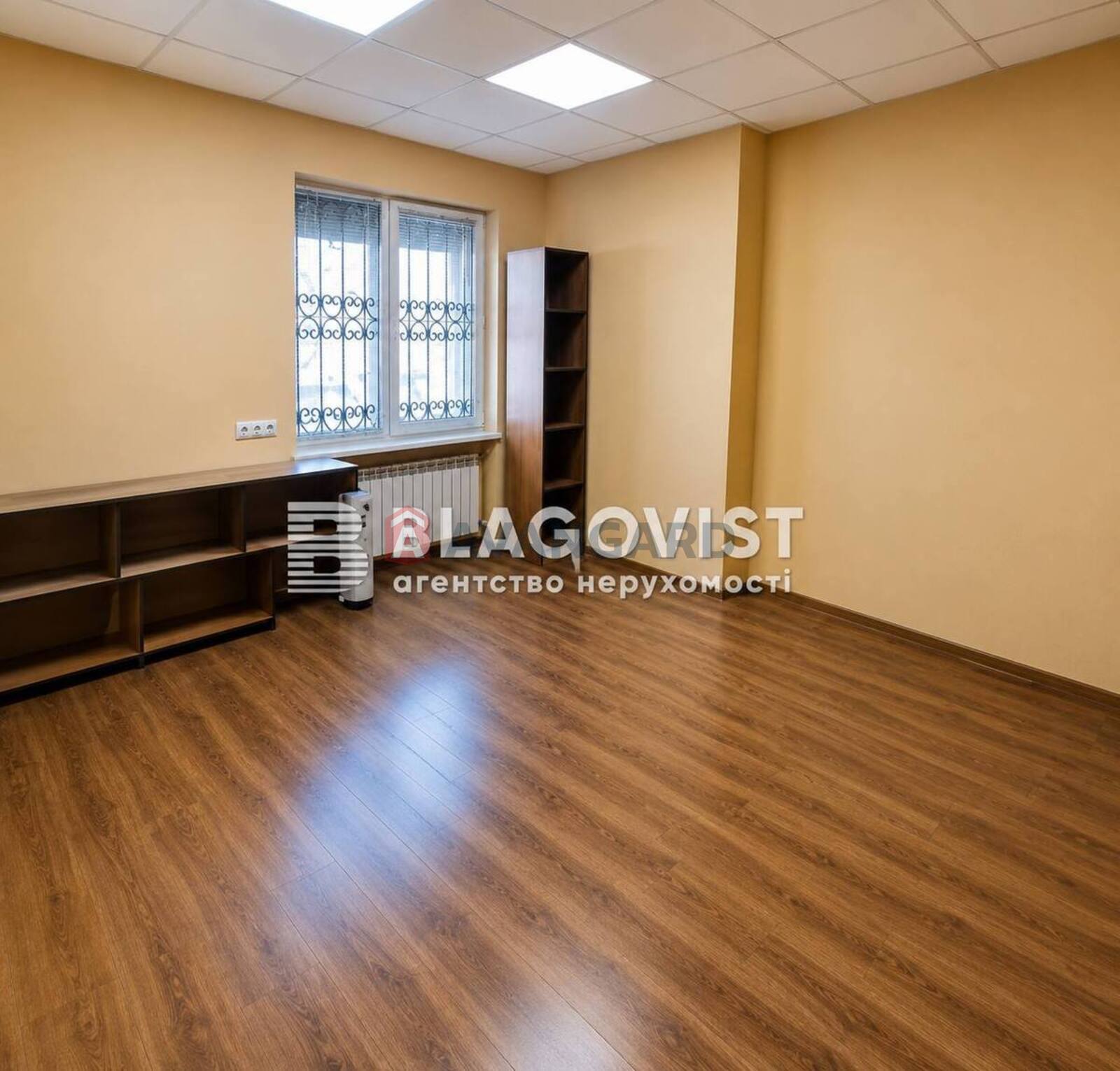 2 комн. квартира, 114/30/12 кв. м., 1/3 этаж фото 3 2 комн. квартира, 114/30/12 кв. м., 1/3 этаж фото 3