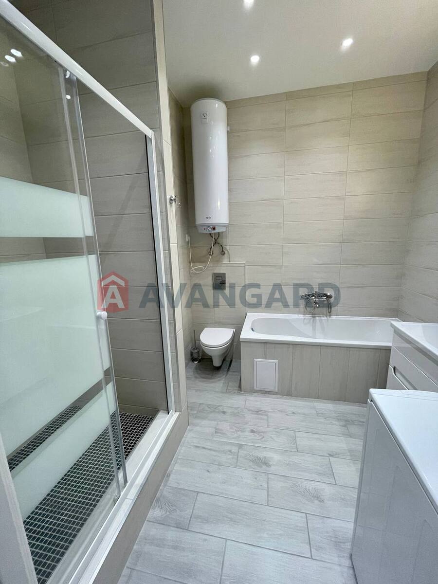 2 кім. квартира, 42/-/30 кв. м., 8/10 поверх фото 12 2 кім. квартира, 42/-/30 кв. м., 8/10 поверх фото 12