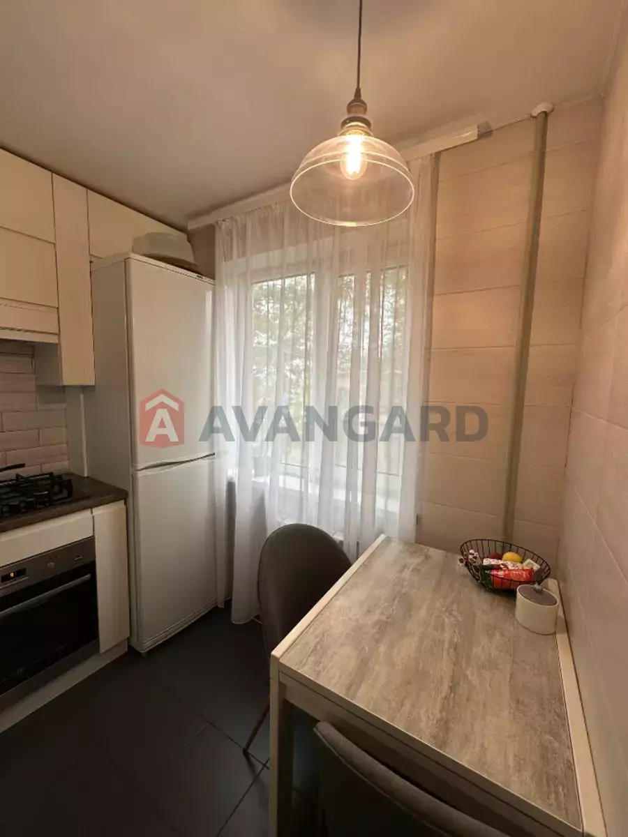 2 кім. квартира, 46/-/- кв. м., 2/5 поверх фото 1 2 кім. квартира, 46/-/- кв. м., 2/5 поверх фото 1