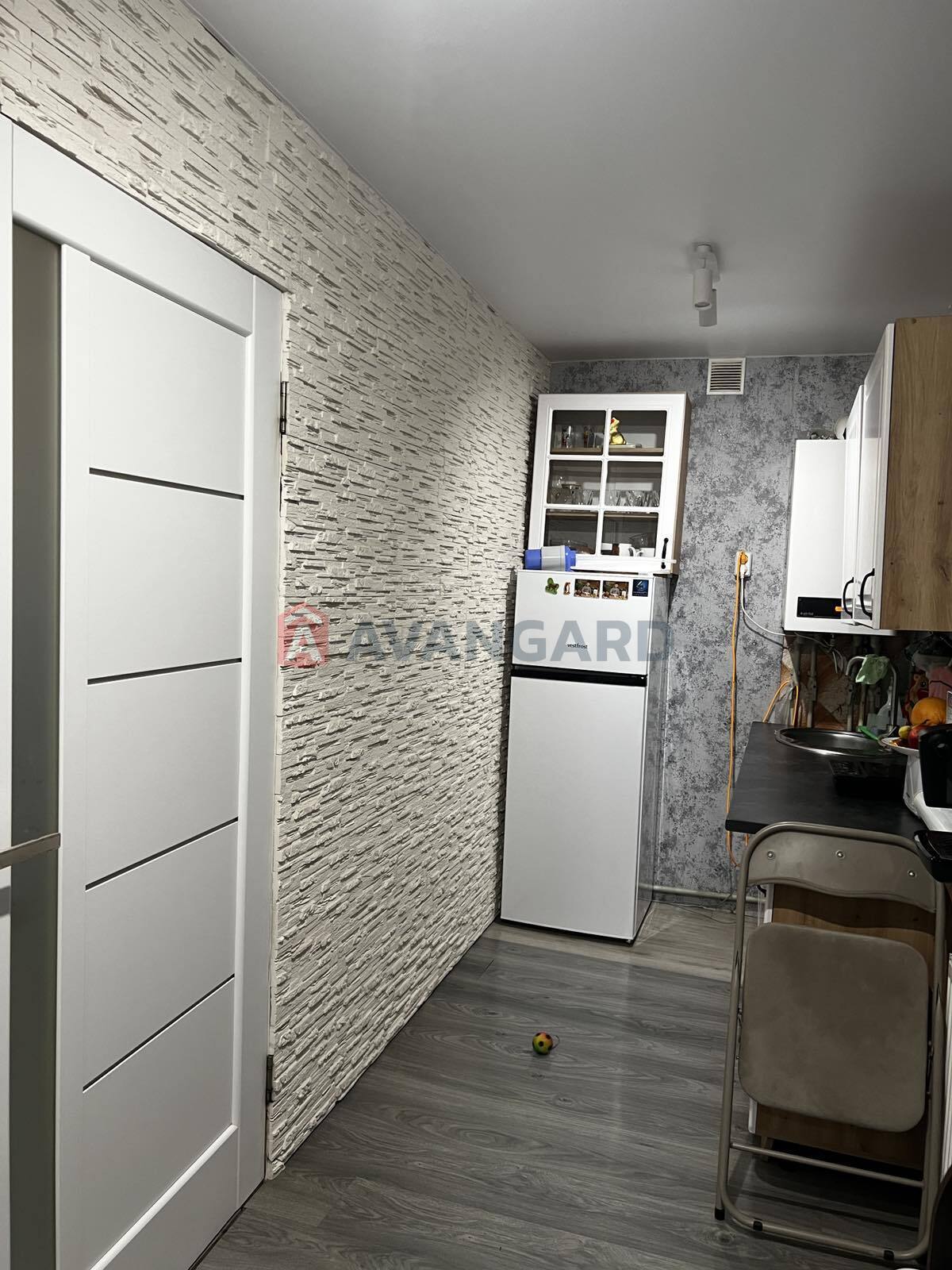 3 кім. квартира, 60/-/8 кв. м., 1/1 поверх фото 1 3 кім. квартира, 60/-/8 кв. м., 1/1 поверх фото 1