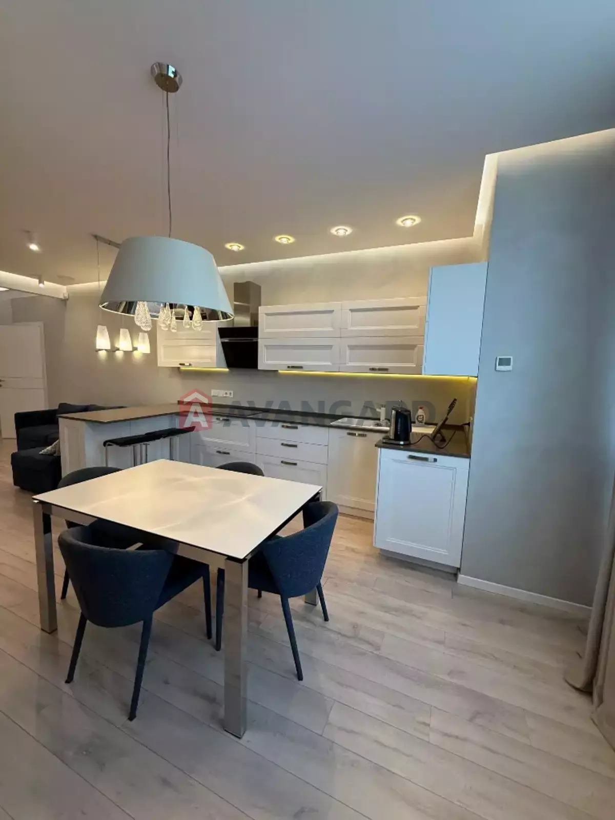 3 кім. квартира, 120/-/20 кв. м., 17/24 поверх фото 15 3 кім. квартира, 120/-/20 кв. м., 17/24 поверх фото 15