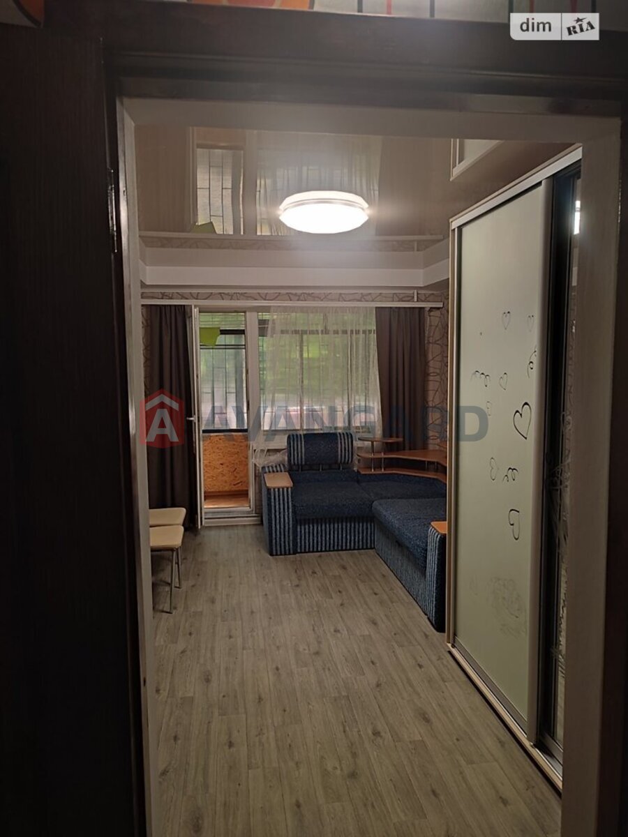 3 комн. квартира, 56/-/6 кв. м., 1/5 этаж фото 3 3 комн. квартира, 56/-/6 кв. м., 1/5 этаж фото 3