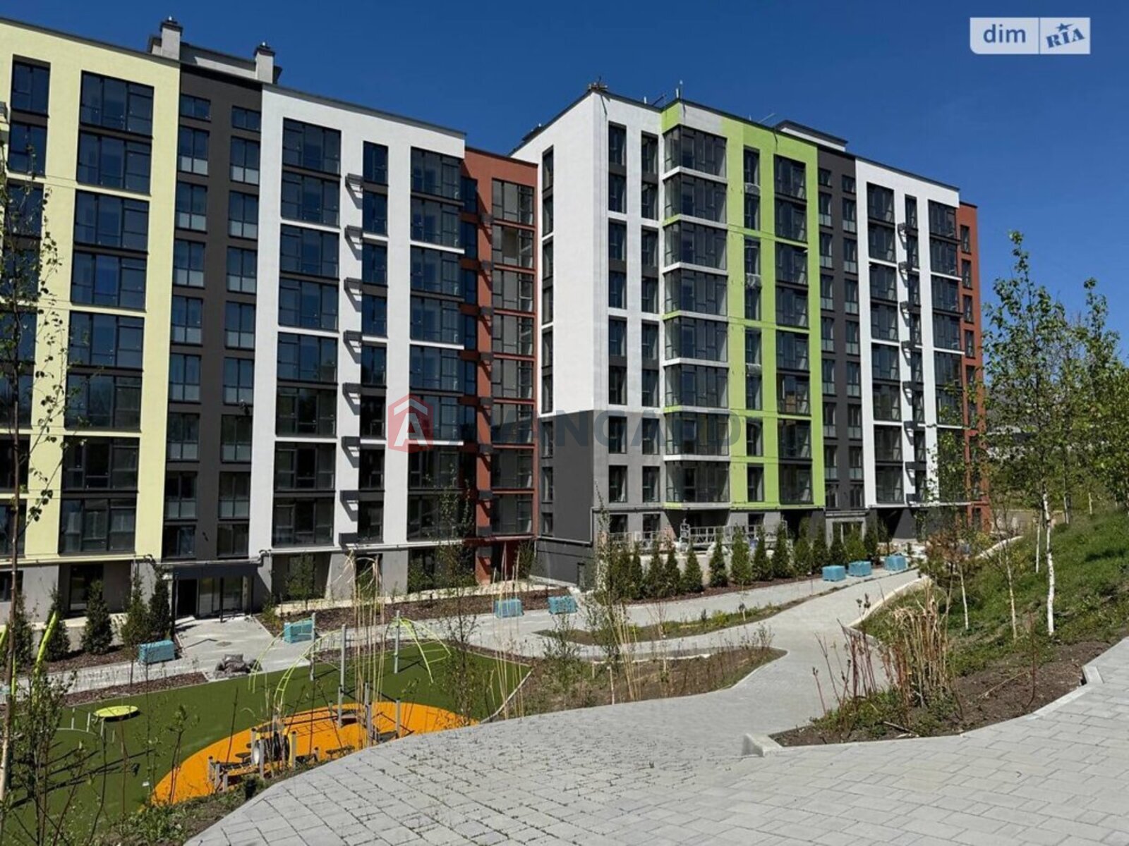 2 кім. квартира, 80/36/26 кв. м., 8/9 поверх фото 5 2 кім. квартира, 80/36/26 кв. м., 8/9 поверх фото 5