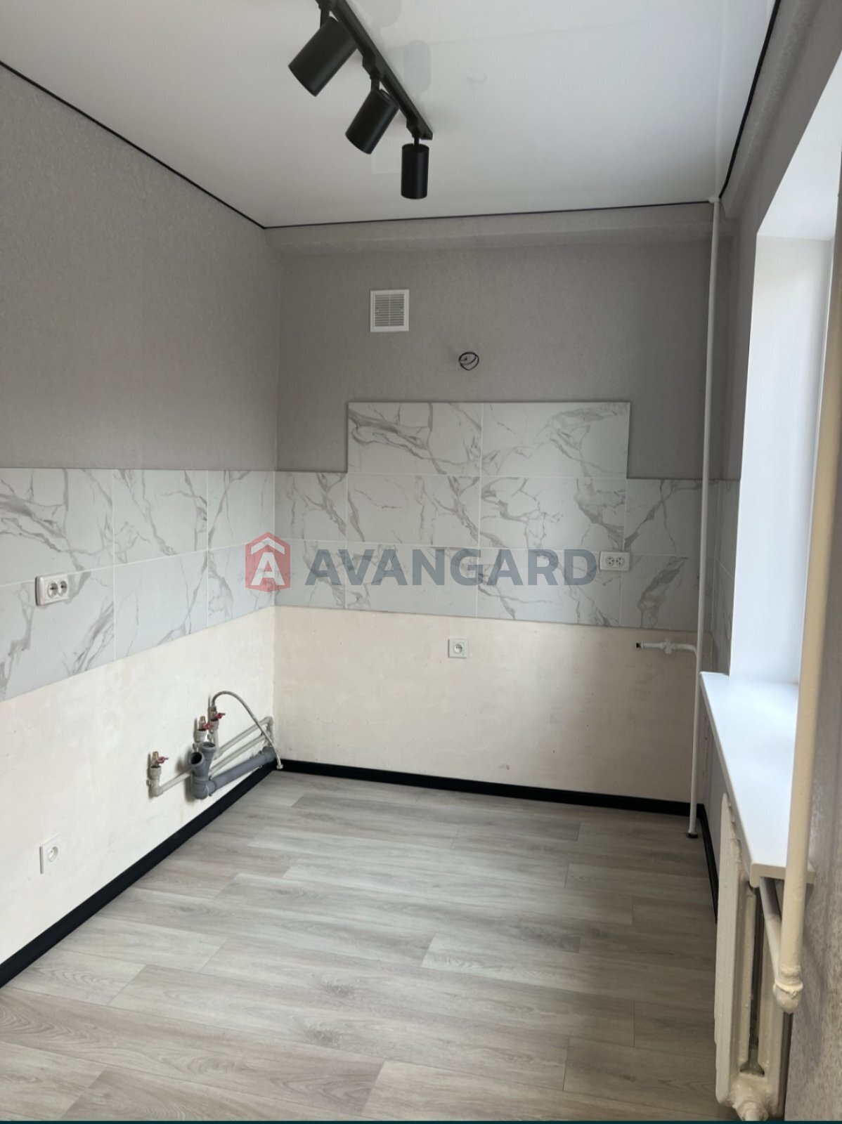 2 кім. квартира, 43/-/6,7 кв. м., 2/5 поверх фото 7 2 кім. квартира, 43/-/6,7 кв. м., 2/5 поверх фото 7