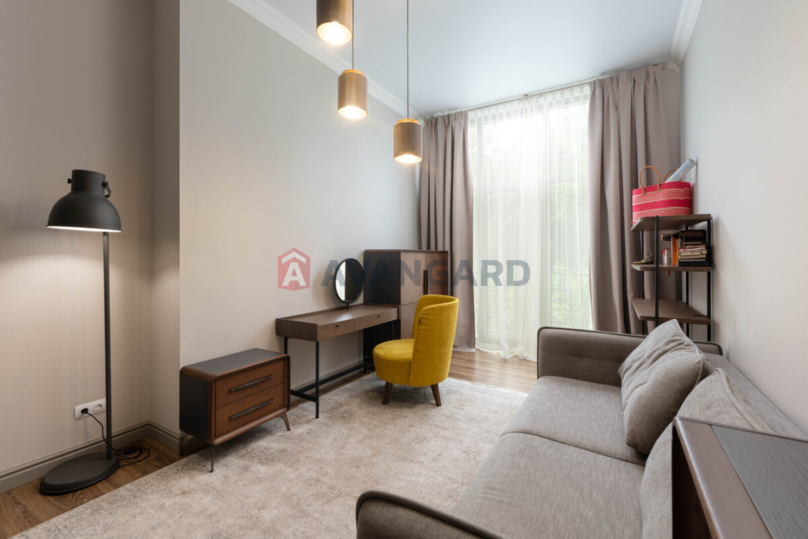 3 комн. квартира, 164/50/60 кв. м., 1/4 этаж фото 2 3 комн. квартира, 164/50/60 кв. м., 1/4 этаж фото 2