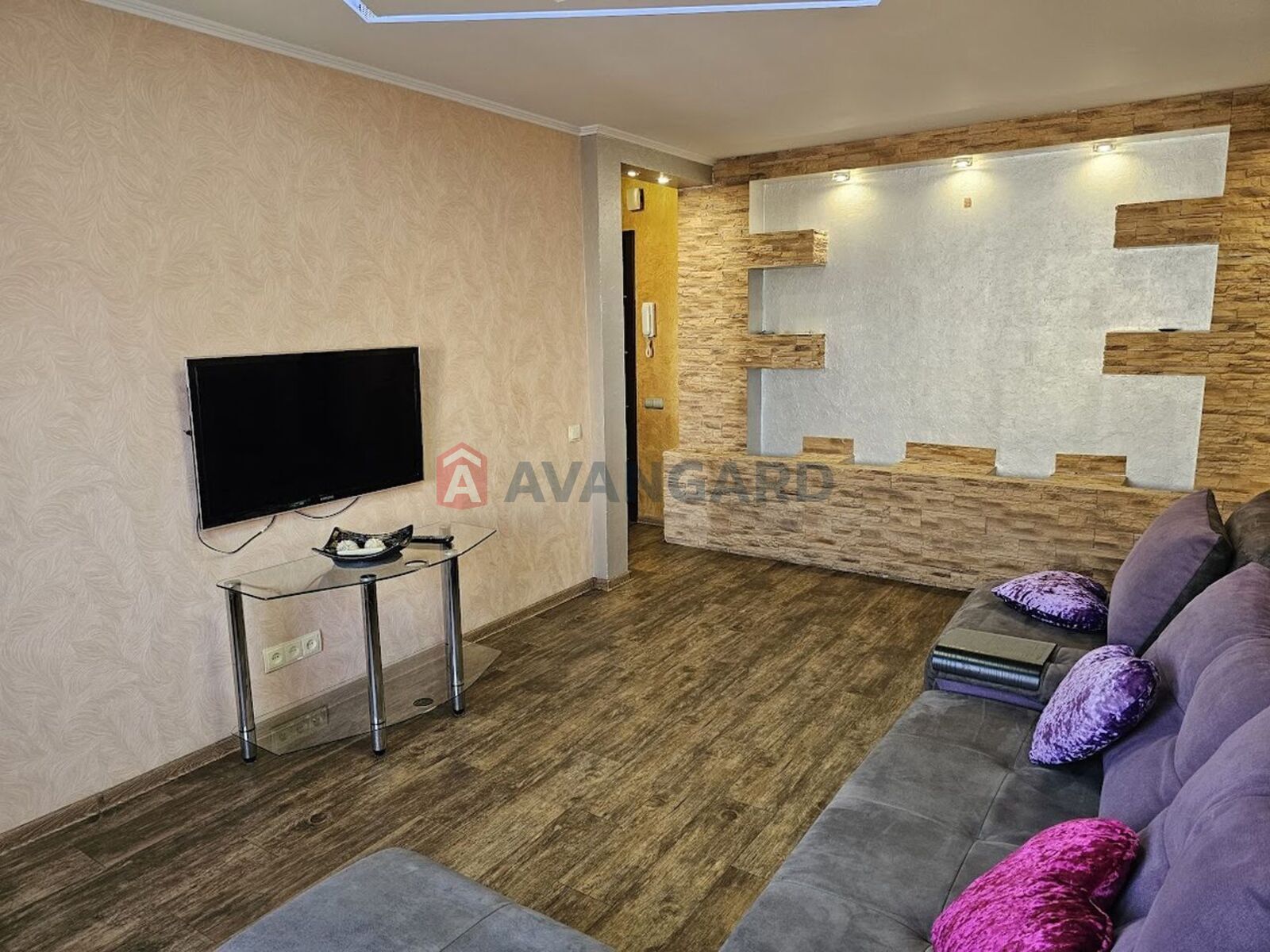 3 кім. квартира, 72/51/10 кв. м., 7/9 поверх фото 8 3 кім. квартира, 72/51/10 кв. м., 7/9 поверх фото 8