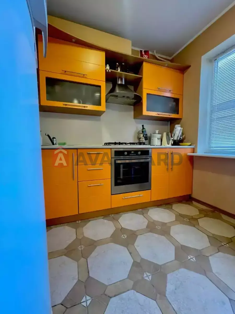 2 кім. квартира, 65/28/5 кв. м., 6/9 поверх фото 4 2 кім. квартира, 65/28/5 кв. м., 6/9 поверх фото 4