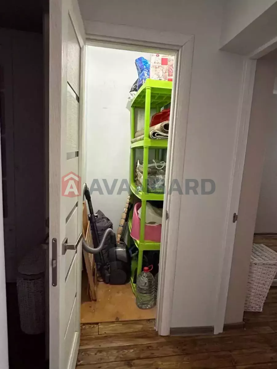 3 кім. квартира, 57/41/5 кв. м., 5/5 поверх фото 15 3 кім. квартира, 57/41/5 кв. м., 5/5 поверх фото 15