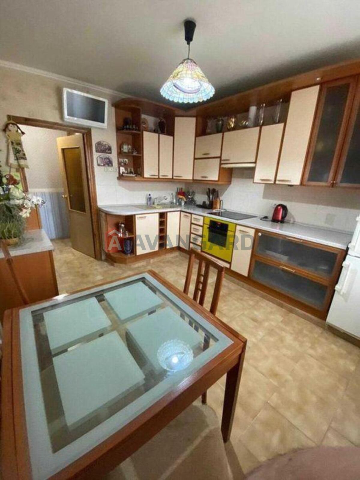 5 кім. квартира, 100/-/12 кв. м., 14/15 поверх фото 2 5 кім. квартира, 100/-/12 кв. м., 14/15 поверх фото 2