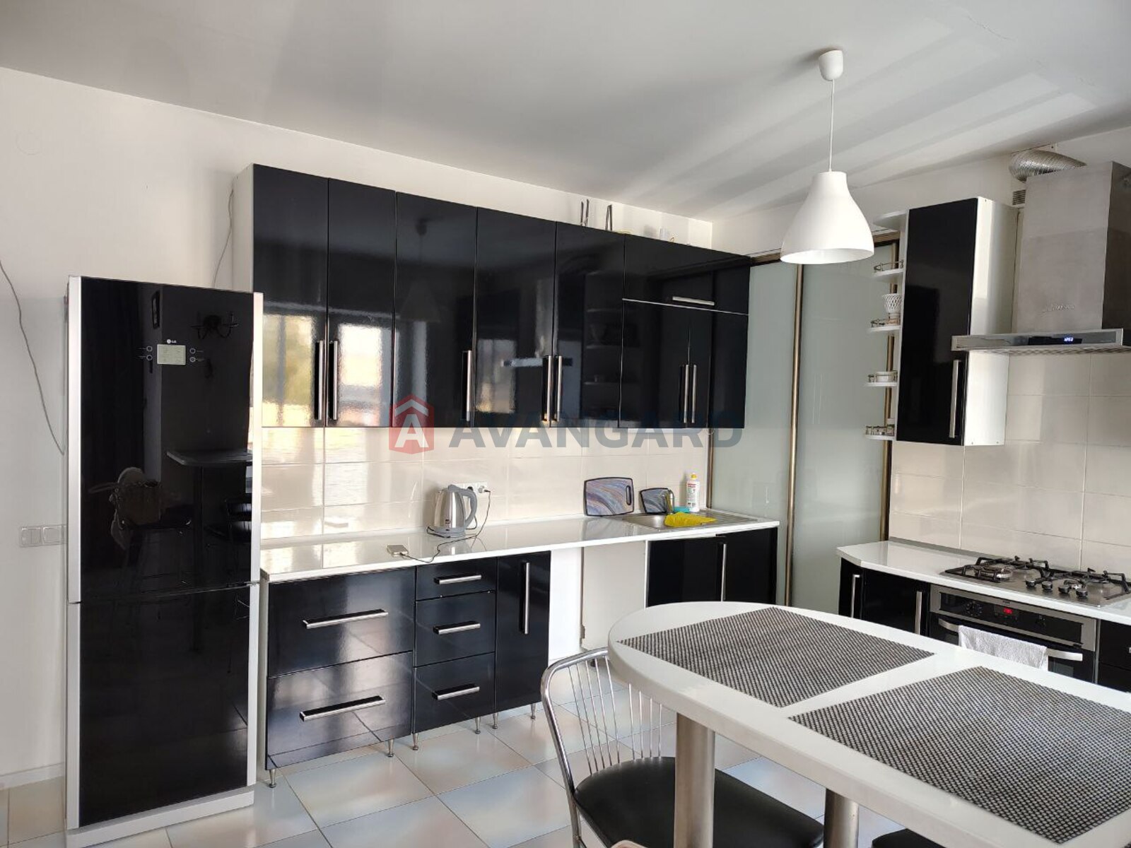 3 кім. квартира, 79/60/27 кв. м., 2/10 поверх фото 3 3 кім. квартира, 79/60/27 кв. м., 2/10 поверх фото 3