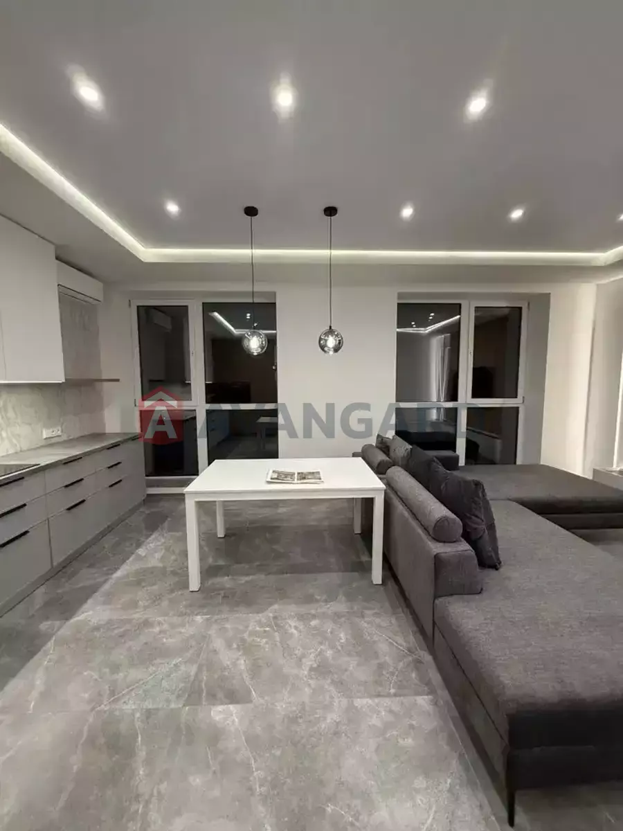 3 комн. квартира, 93/-/- кв. м., 4/8 этаж фото 5 3 комн. квартира, 93/-/- кв. м., 4/8 этаж фото 5