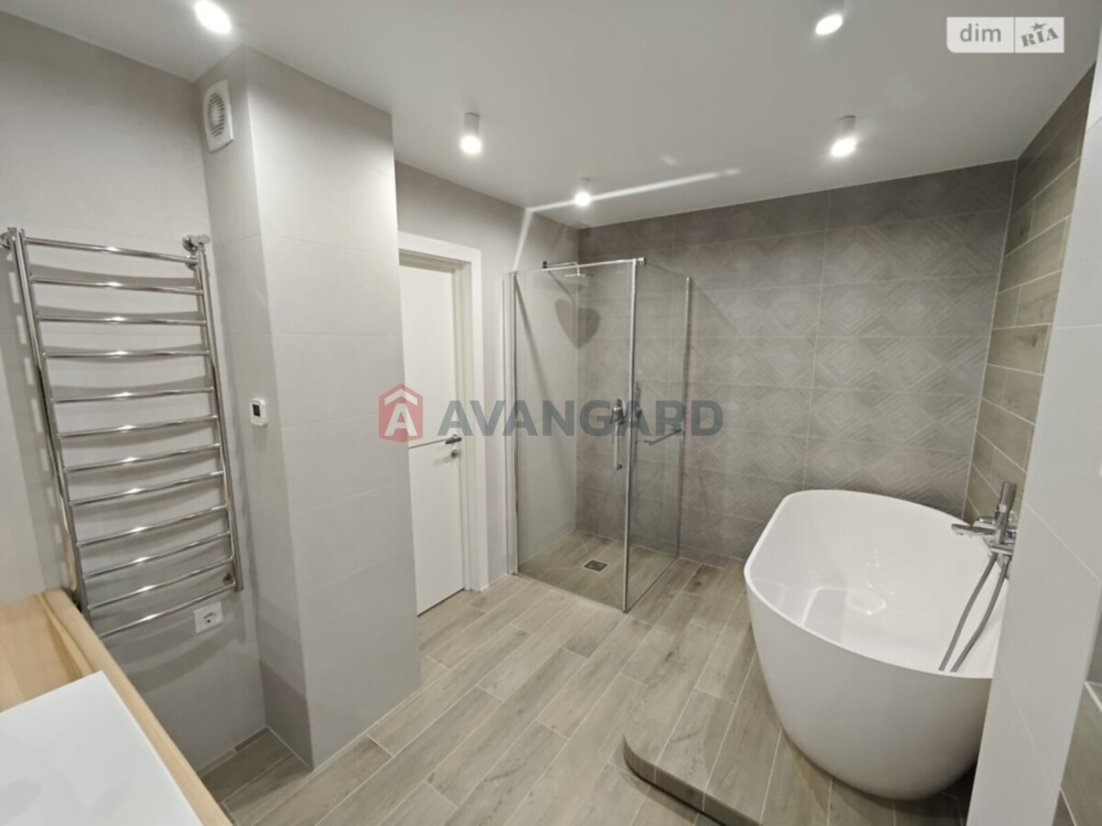 2 комн. квартира, 80/50/22 кв. м., 16/18 этаж фото 23 2 комн. квартира, 80/50/22 кв. м., 16/18 этаж фото 23