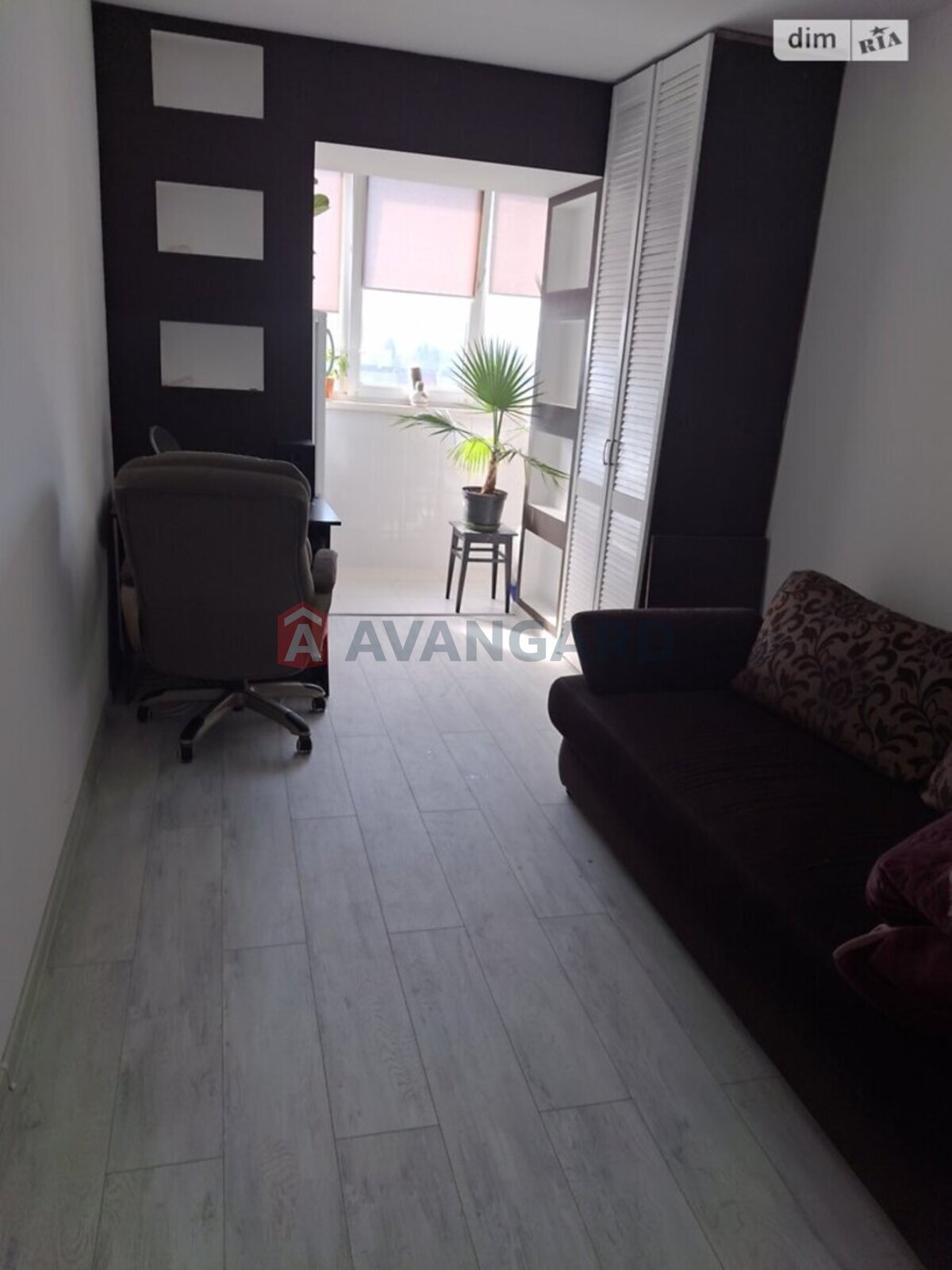 4 комн. квартира, 80/-/10 кв. м., 8/10 этаж фото 8 4 комн. квартира, 80/-/10 кв. м., 8/10 этаж фото 8