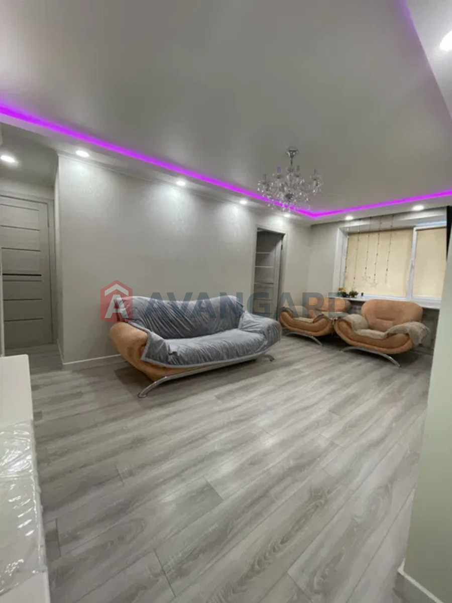 3 кім. квартира, 55/-/5 кв. м., 1/5 поверх фото 1 3 кім. квартира, 55/-/5 кв. м., 1/5 поверх фото 1