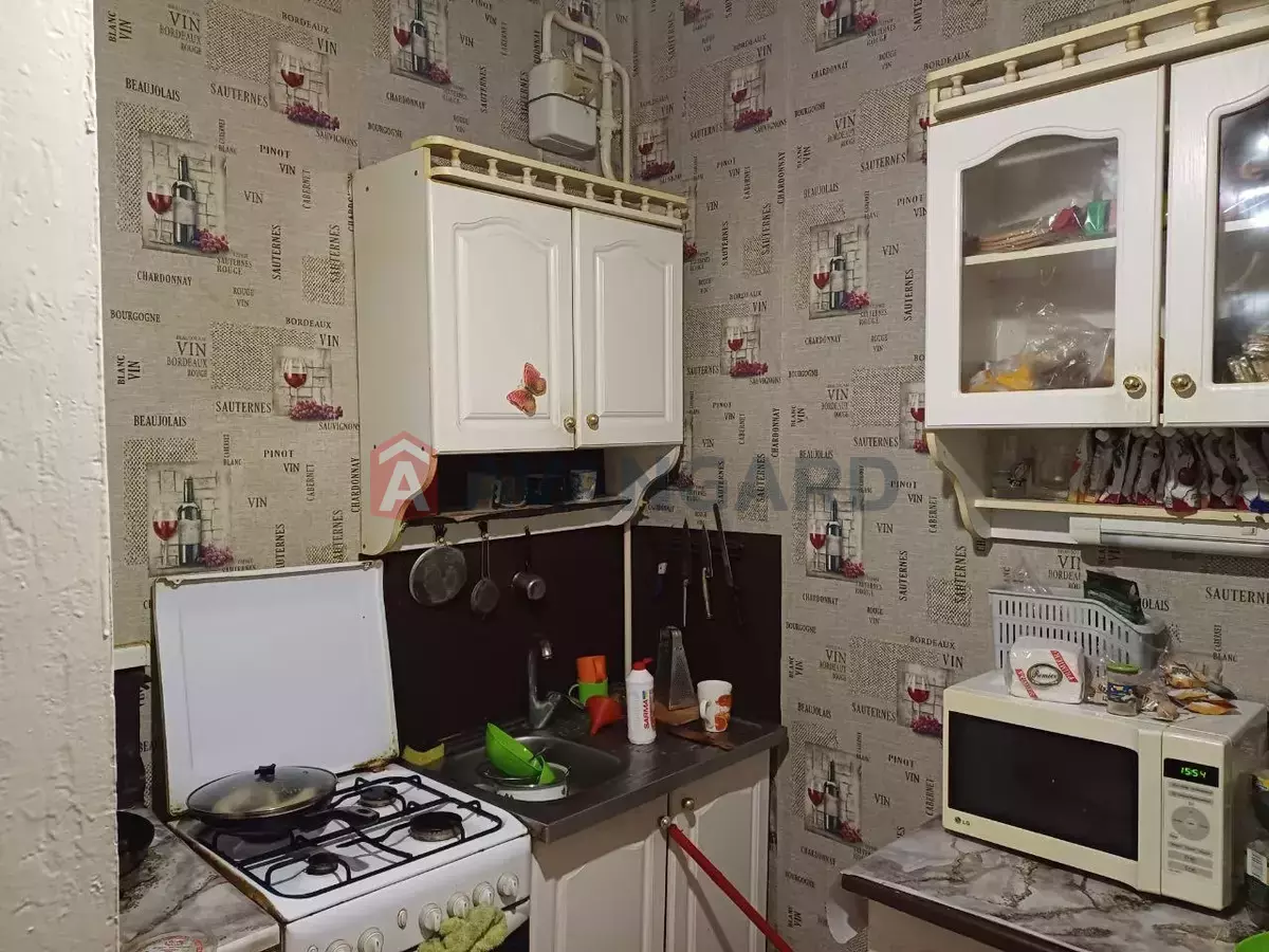 3 кім. квартира, 51/-/- кв. м., 2/2 поверх фото 1 3 кім. квартира, 51/-/- кв. м., 2/2 поверх фото 1