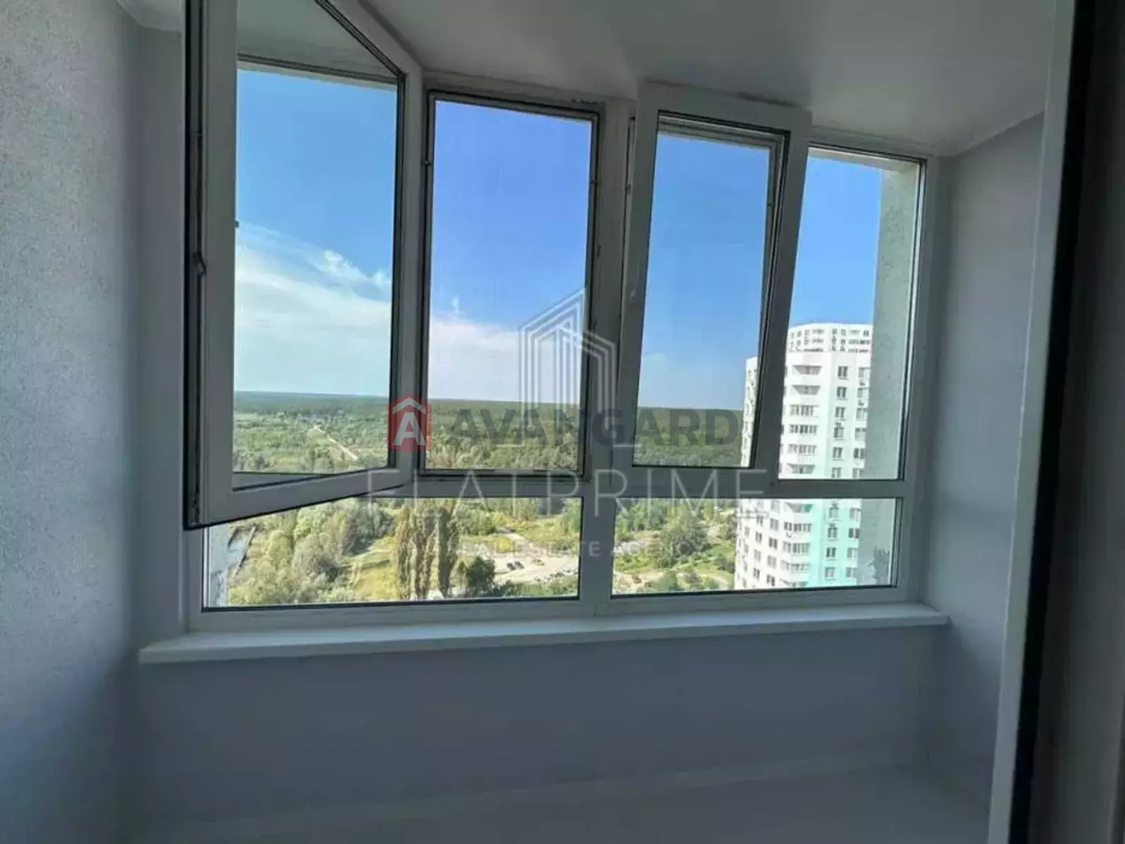 1 кім. квартира, 41/18/12 кв. м., 17/24 поверх фото 5 1 кім. квартира, 41/18/12 кв. м., 17/24 поверх фото 5