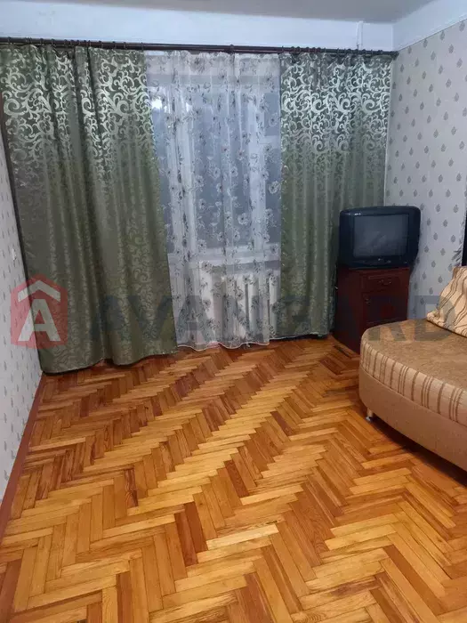 1 кім. квартира, 30/-/6 кв. м., 4/5 поверх фото 2 1 кім. квартира, 30/-/6 кв. м., 4/5 поверх фото 2